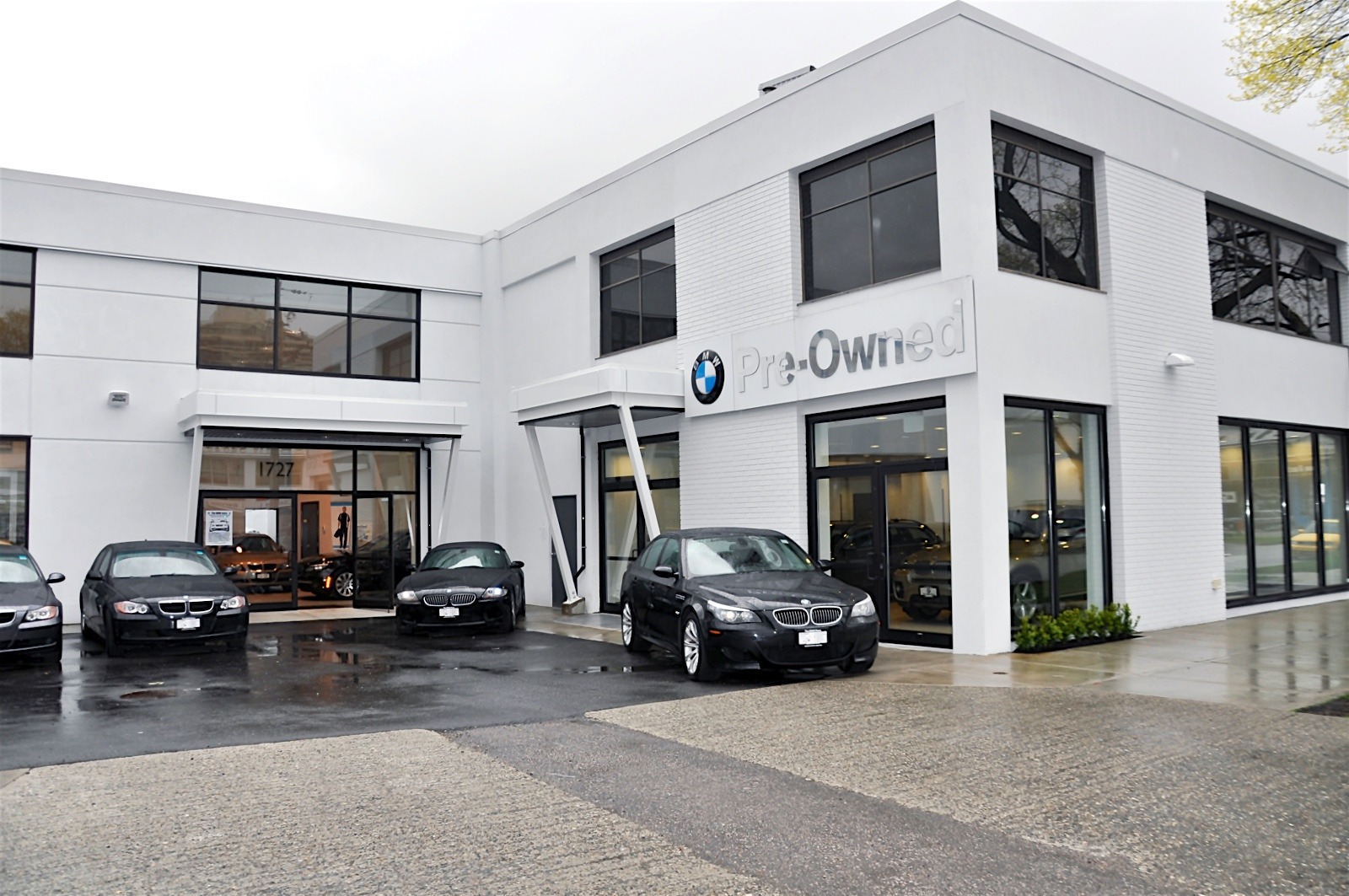 The BMW Store Luxury Car Dealership (Vancouver) Completed July 2015