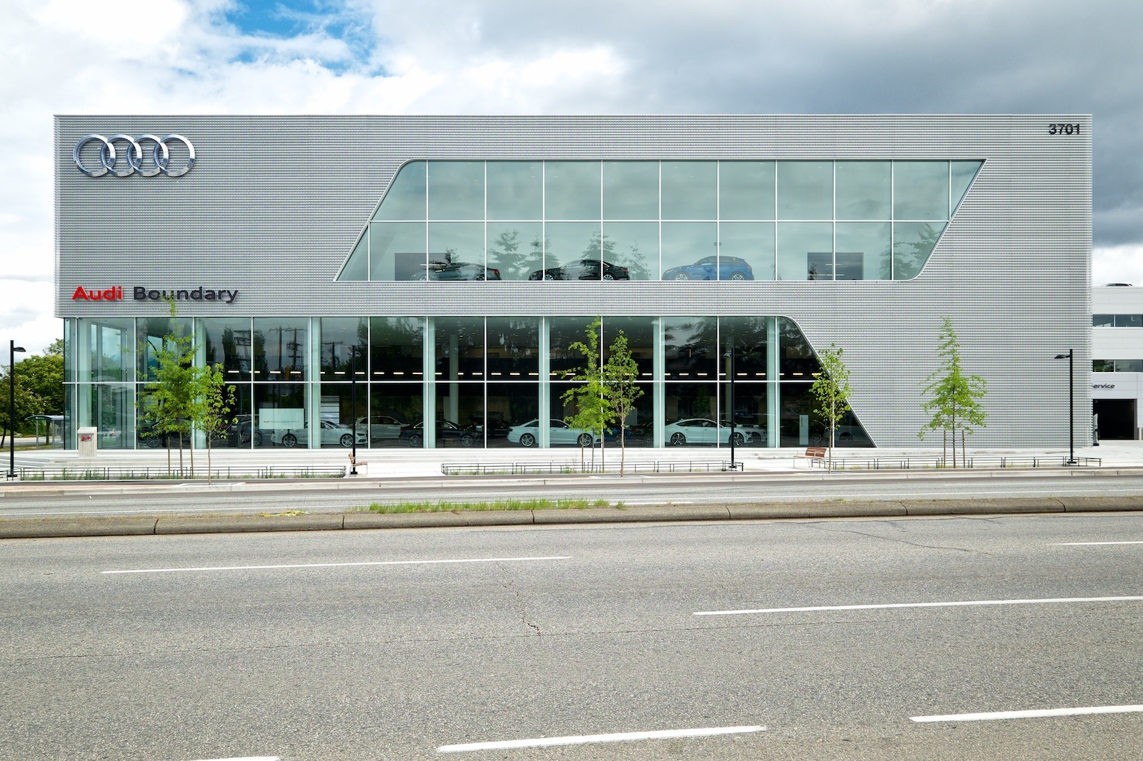 Luxury Dealership Walls And Ceiling Construction | Open Road Audi | RWC ...